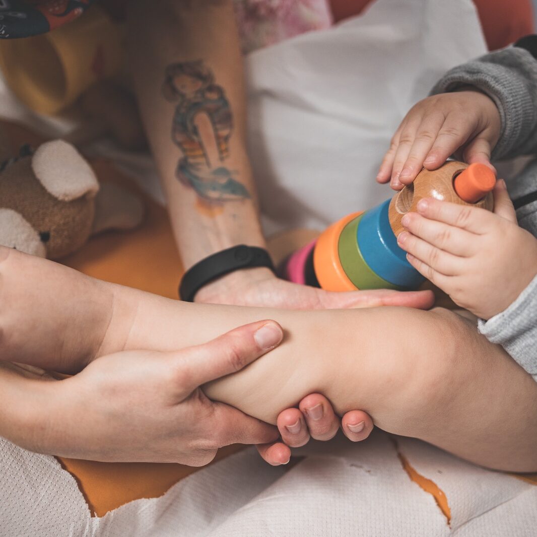 olo-massaggio-neonatale